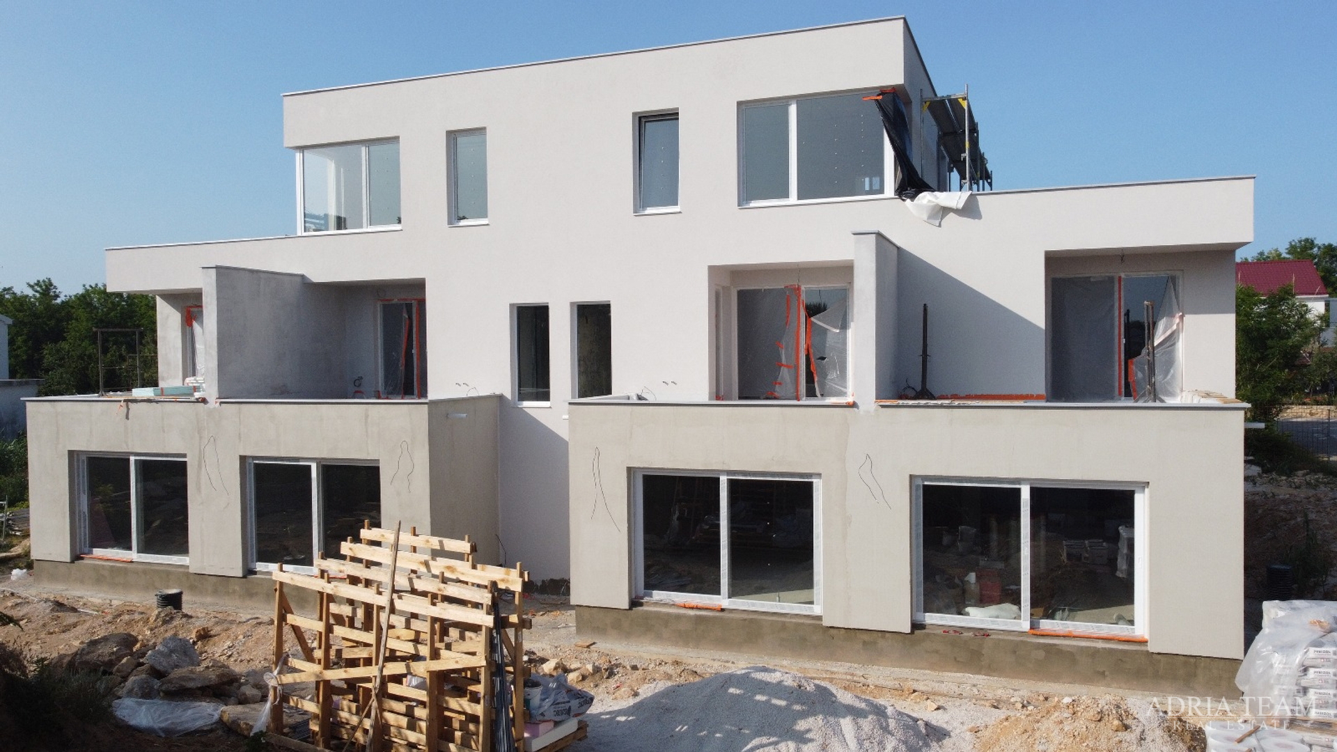 WOHNUNGEN MIT GARTEN IN EINEM WOHNGEBÄUDE, NEUBAU - PRIVLAKA