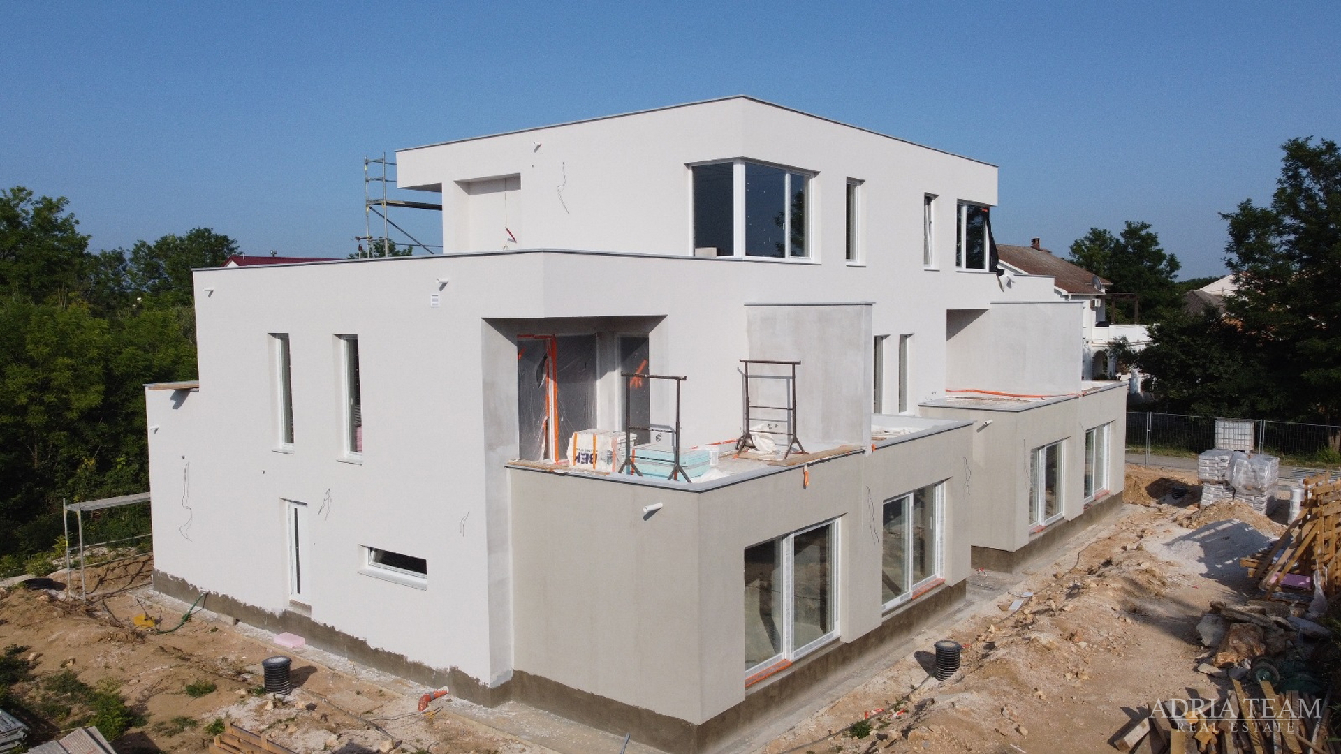 WOHNUNGEN MIT GARTEN IN EINEM WOHNGEBÄUDE, NEUBAU - PRIVLAKA