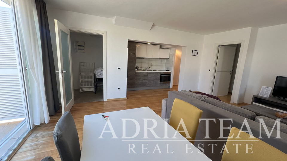 APARTMAN S DVIJE TERASE - PETRČANE