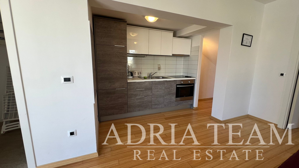 APARTMAN S DVIJE TERASE - PETRČANE