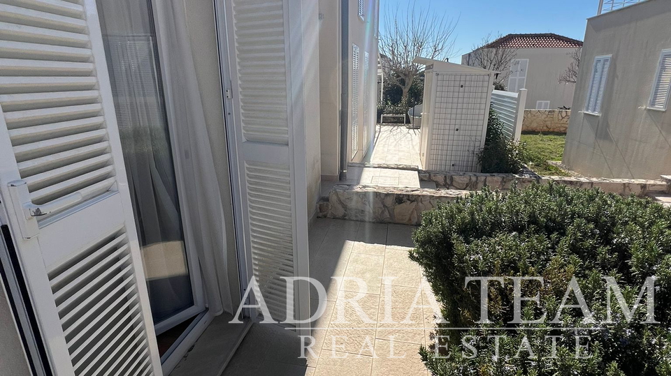 APARTMAN S DVIJE TERASE - PETRČANE