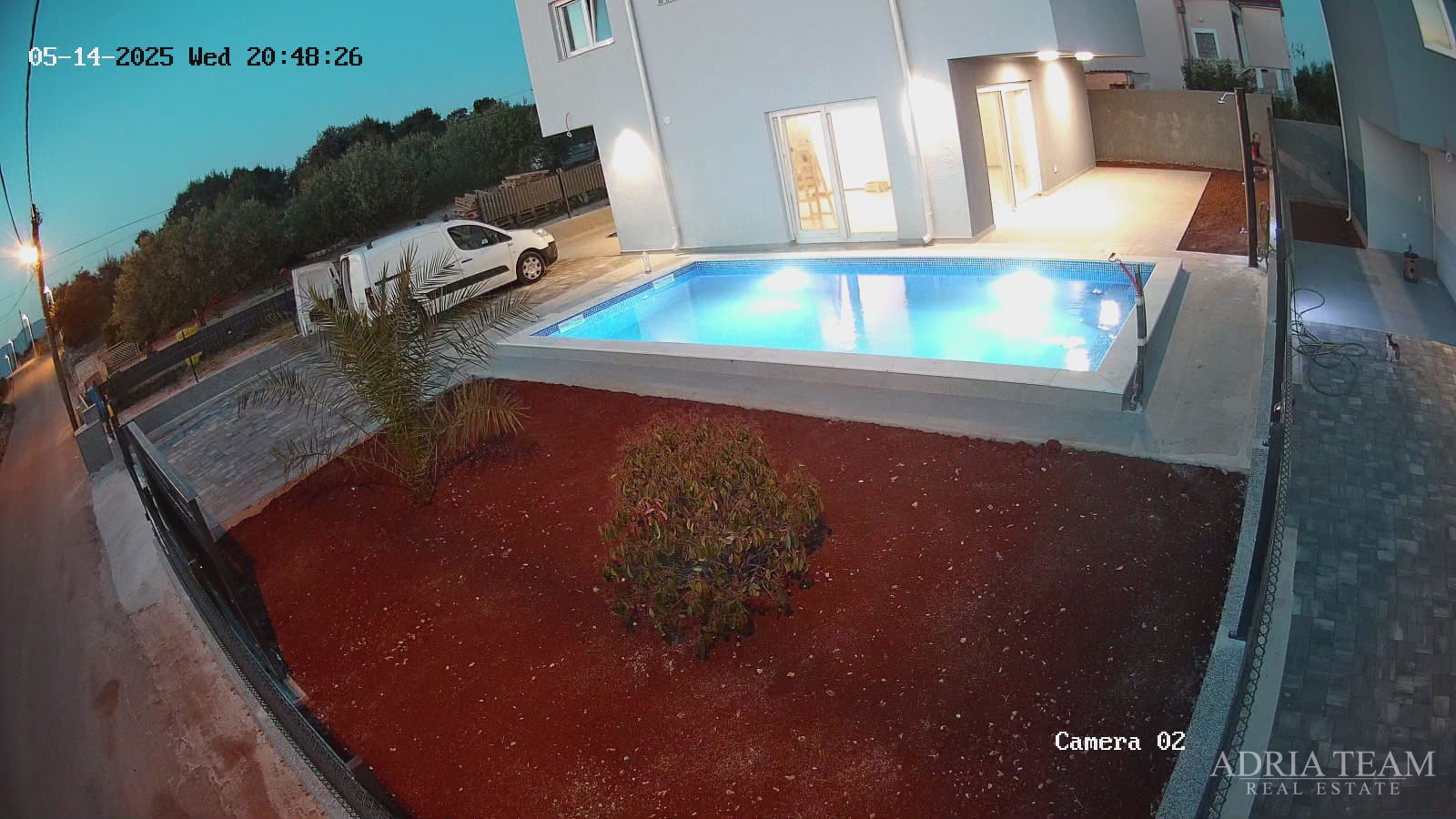 DVIJE KUĆE S BAZENOM - VIR