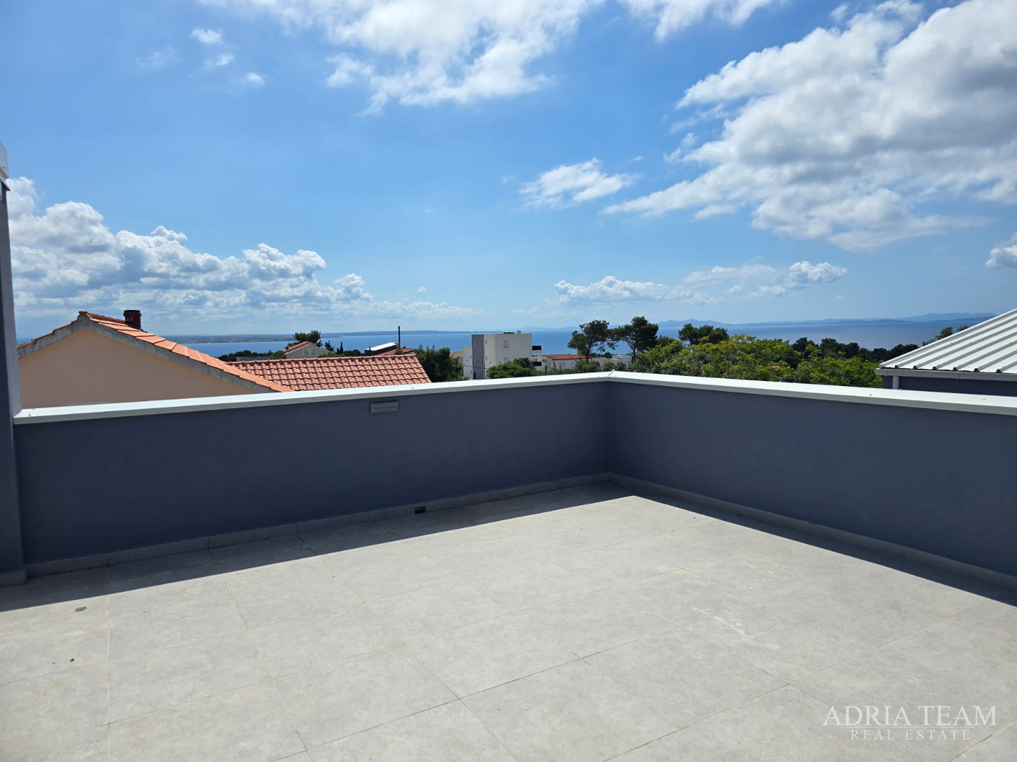 DVIJE KUĆE S BAZENOM - VIR