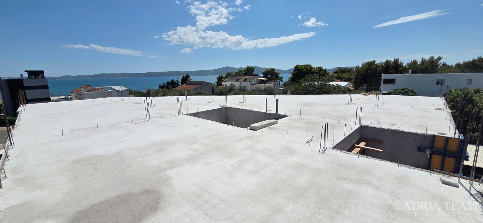 APARTMENTS IN NEW BUILDING WITH SEA VIEW AND FREE PARKING - SUKOŠAN