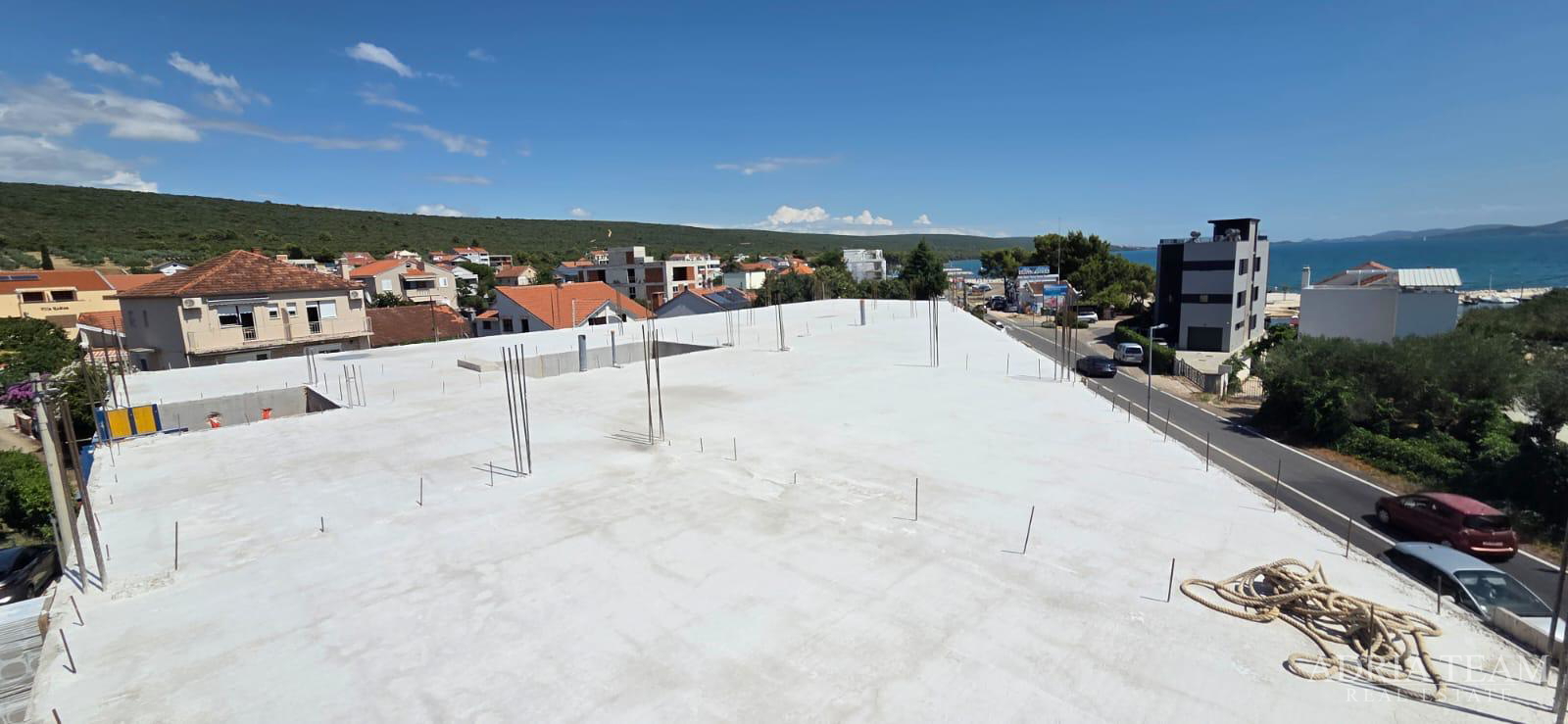 APARTMENTS IN NEW BUILDING WITH SEA VIEW AND FREE PARKING - SUKOŠAN