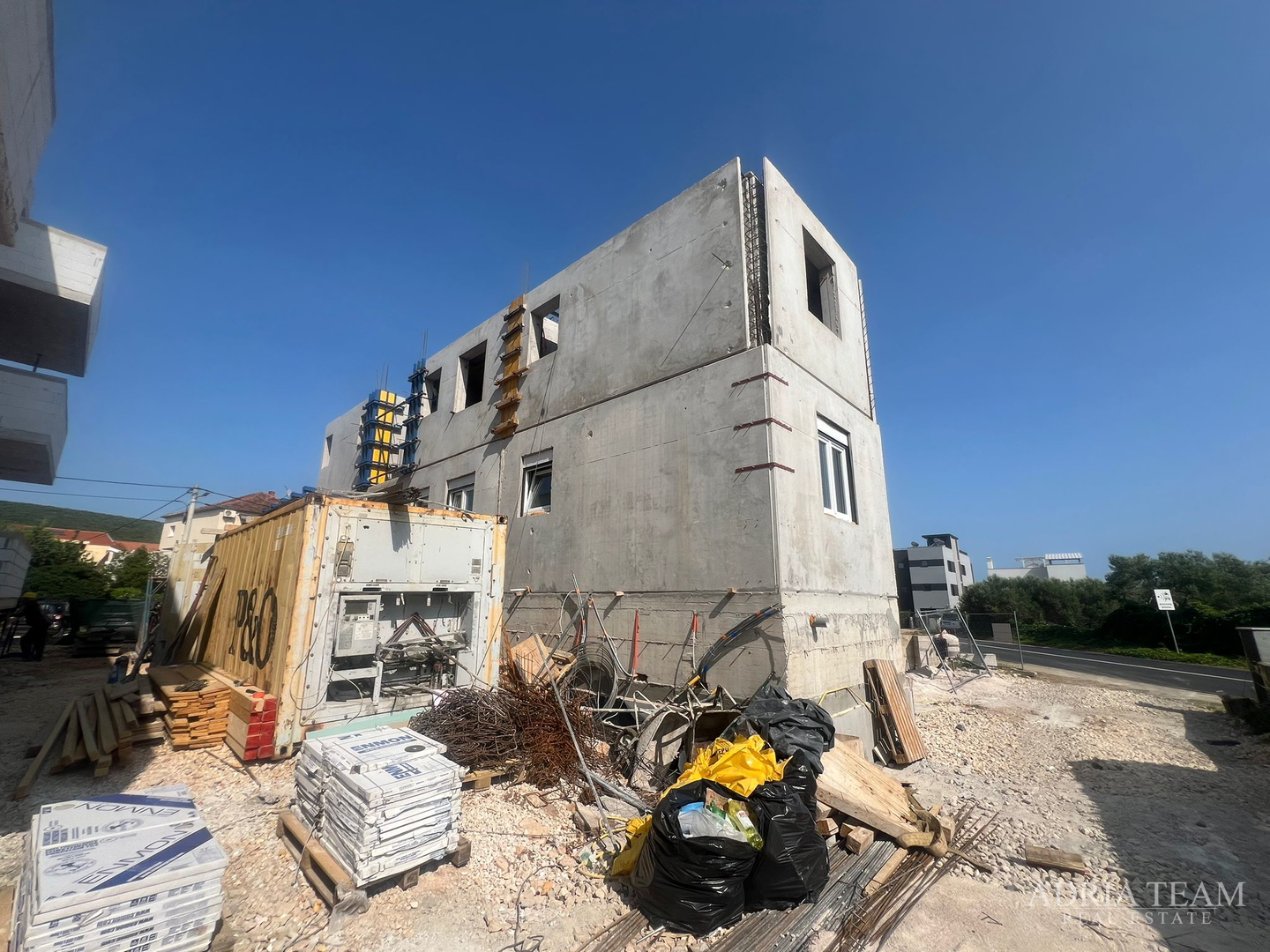 APARTMENTS IN NEW BUILDING WITH SEA VIEW AND FREE PARKING - SUKOŠAN
