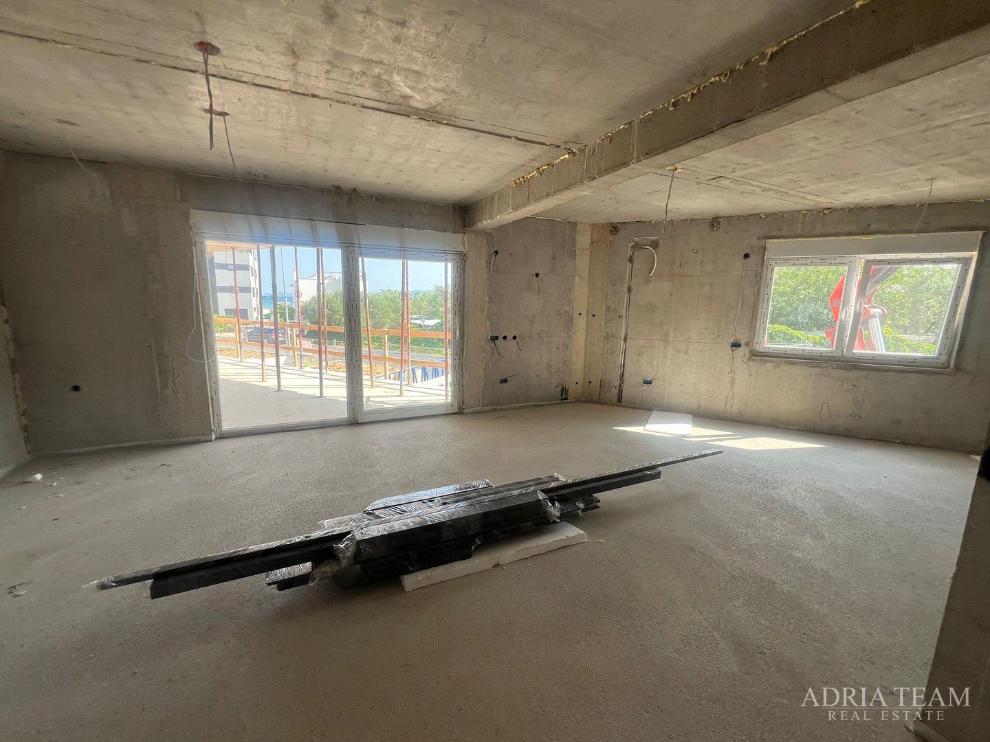 APARTMENTS IN NEW BUILDING WITH SEA VIEW AND FREE PARKING - SUKOŠAN