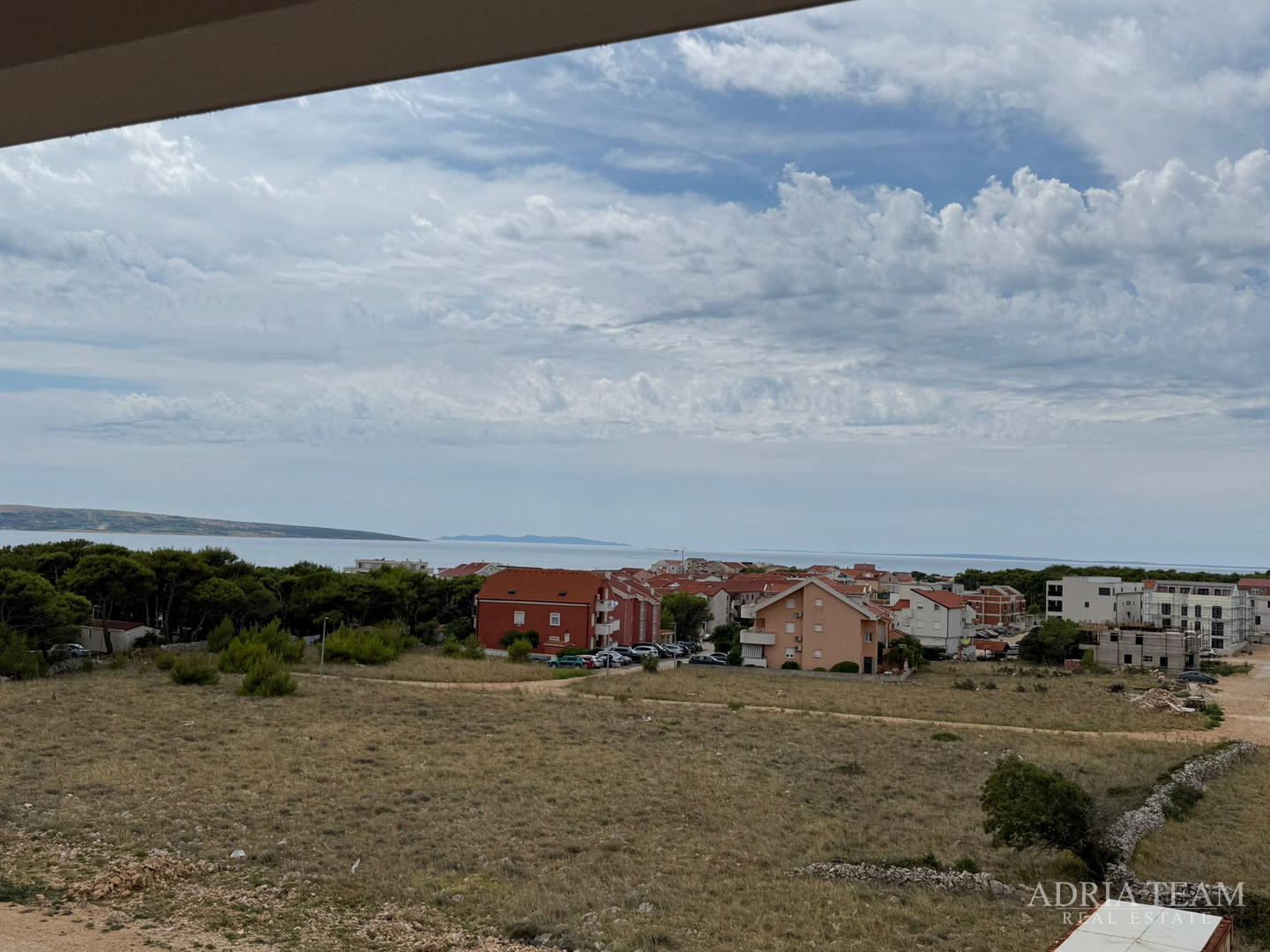 APARTMENTS IN A RESIDENTIAL BUILDING WITH ELEVATOR, NEW CONSTRUCTION - POVLJANA, PAG
