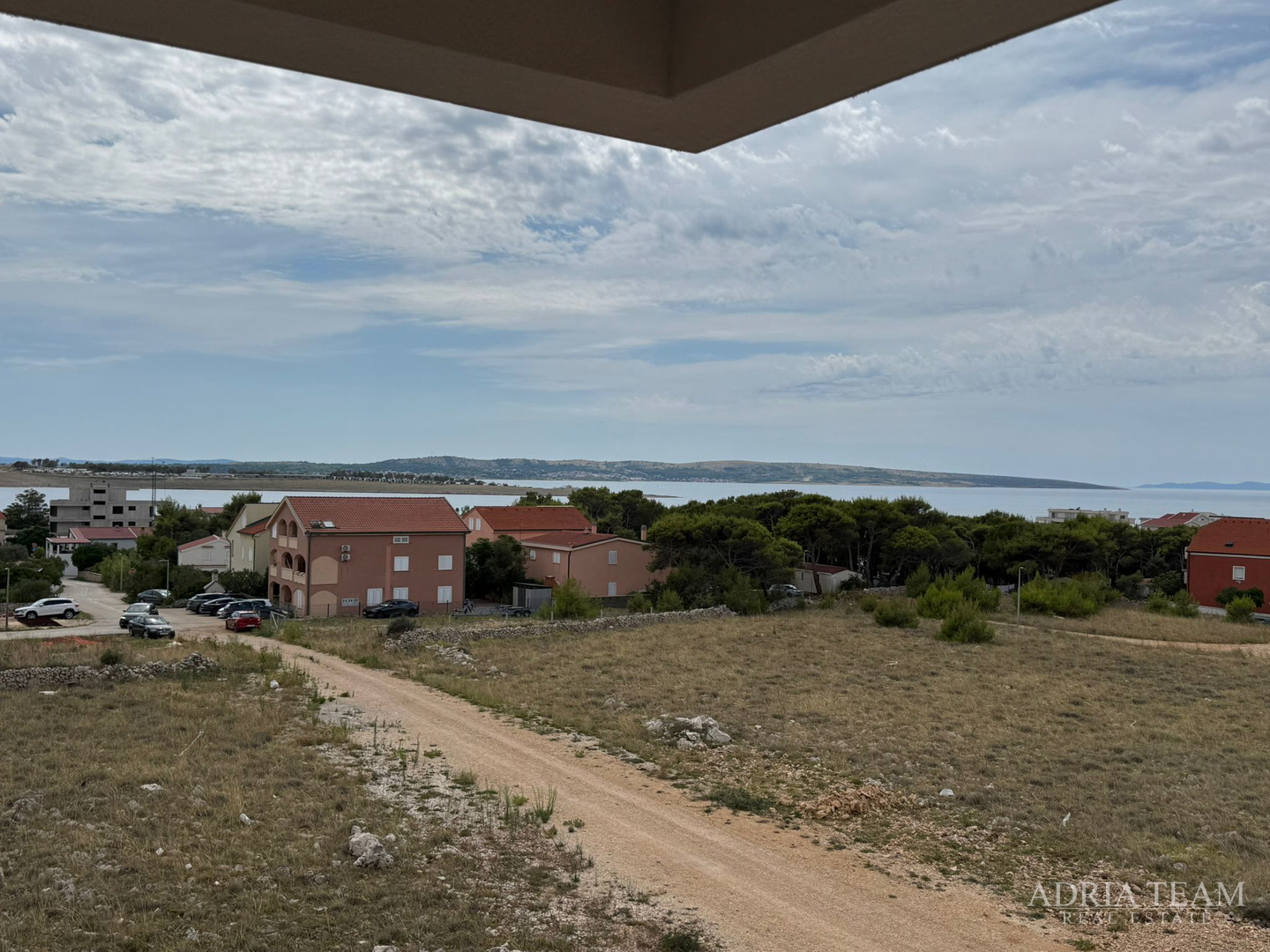 APARTMENTS IN A RESIDENTIAL BUILDING WITH ELEVATOR, NEW CONSTRUCTION - POVLJANA, PAG