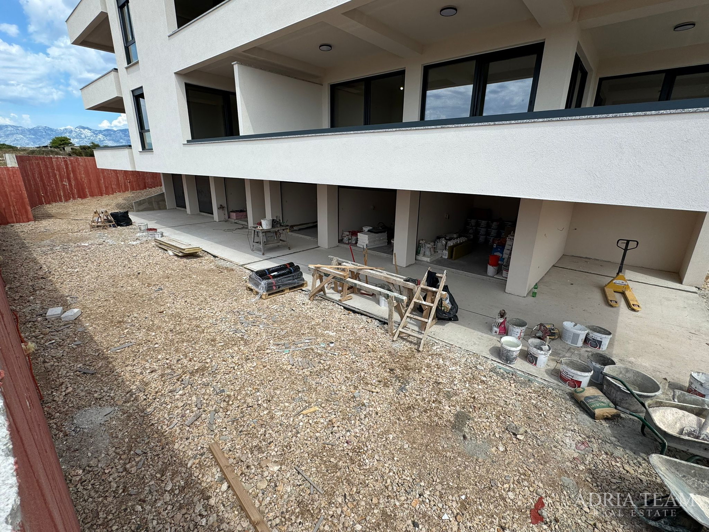 APARTMENTS IN A RESIDENTIAL BUILDING WITH ELEVATOR, NEW CONSTRUCTION - POVLJANA, PAG
