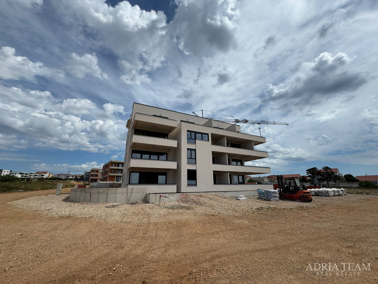APARTMENTS IN A RESIDENTIAL BUILDING WITH ELEVATOR, NEW CONSTRUCTION - POVLJANA, PAG