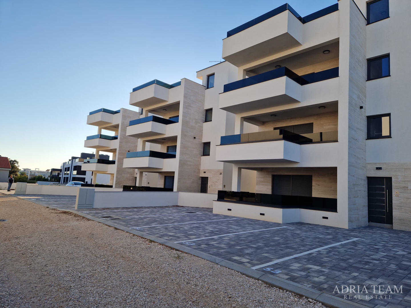APARTMENTS IN A COMPLEX OF RESIDENTIAL BUILDINGS IN NEW CONSTRUCTION, 200 m FROM THE SEA - VIR