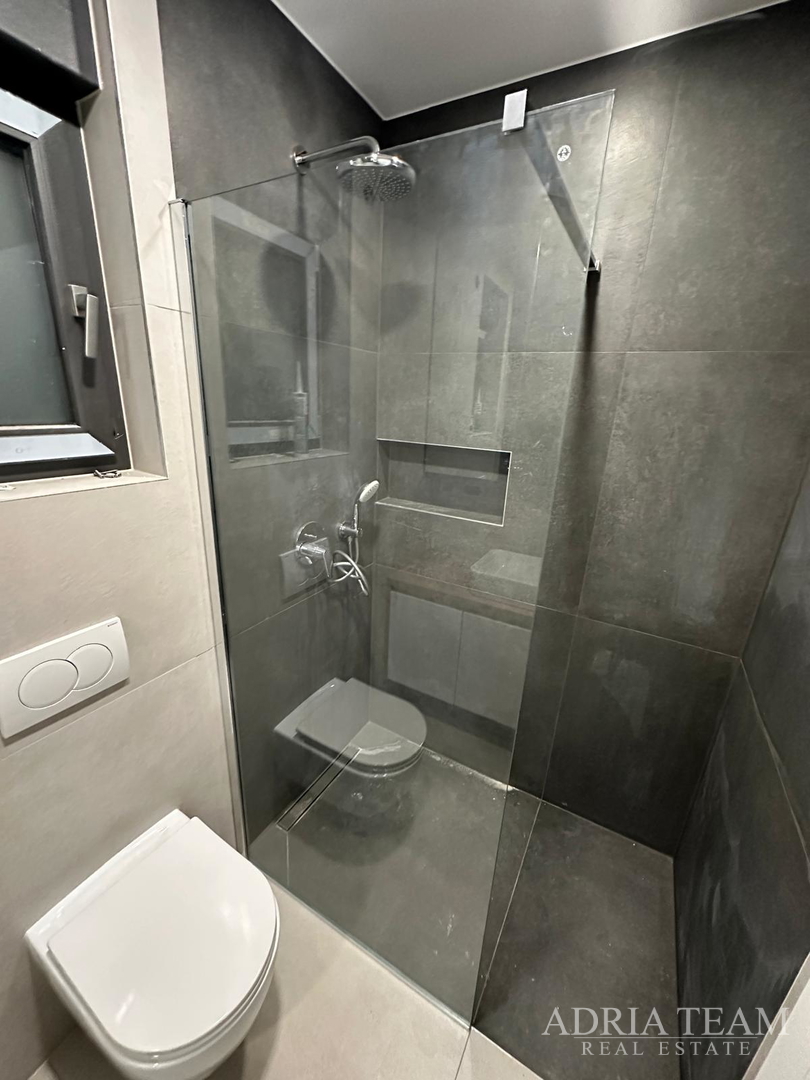 APARTMENTS IN A COMPLEX OF RESIDENTIAL BUILDINGS IN NEW CONSTRUCTION, 200 m FROM THE SEA - VIR