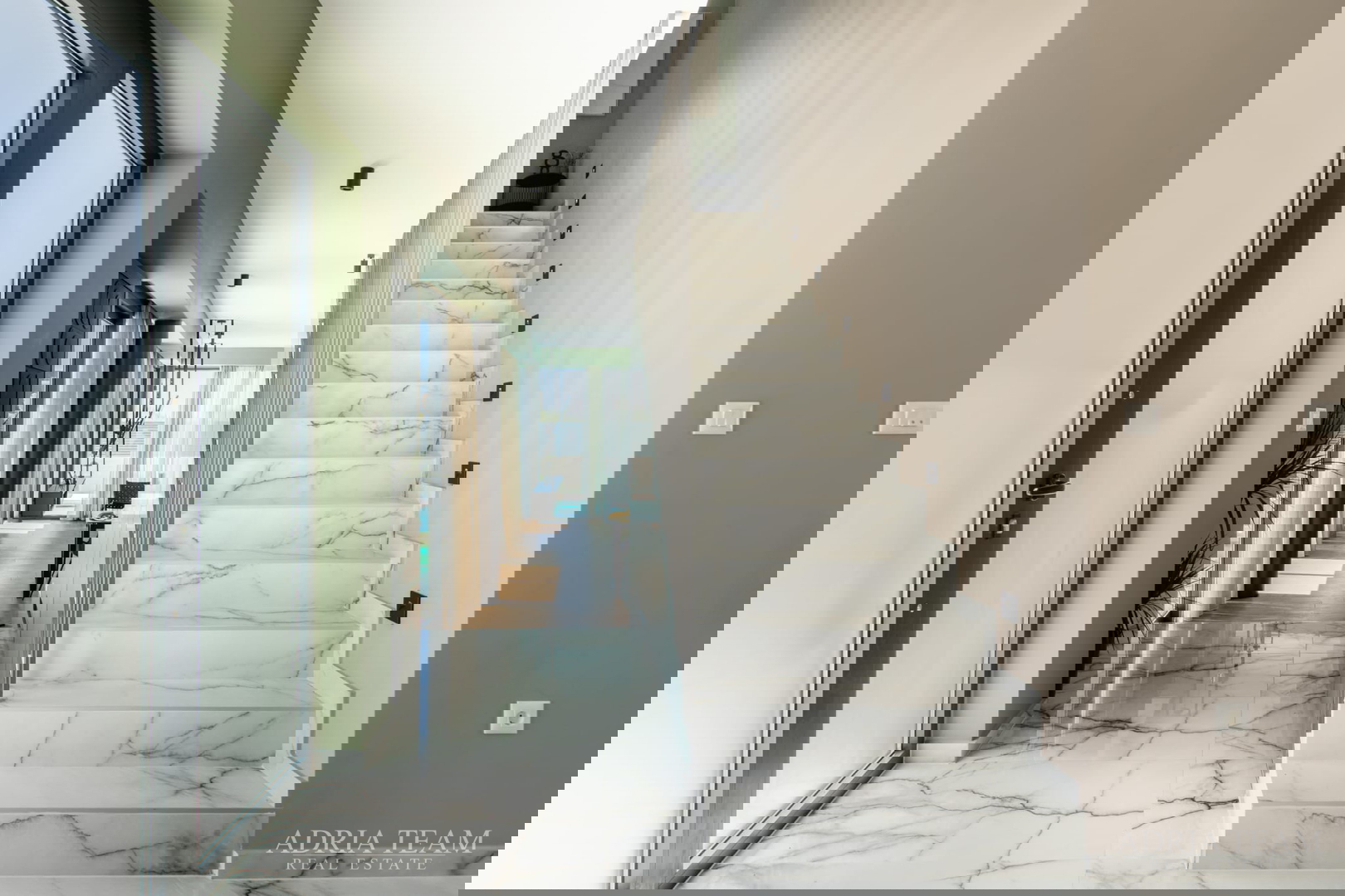 VILA, NOVOGRADNJA, 205 m OD MORA - VRSI, MULO