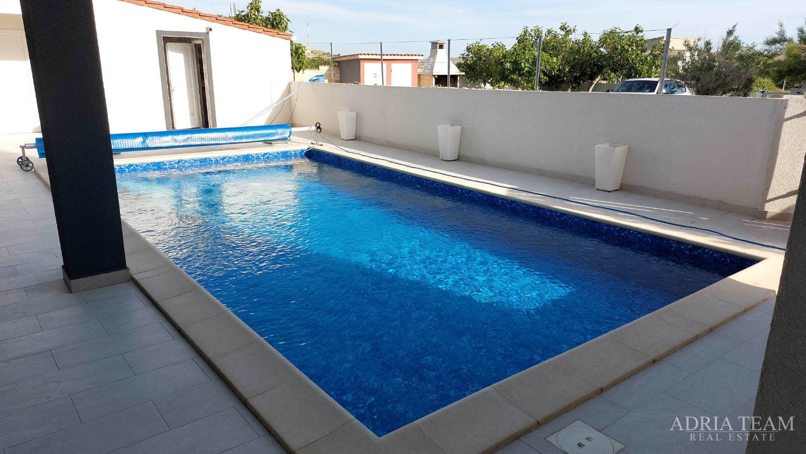 KUĆA S BAZENOM, MIRNA I TIHA POZICIJA, PAG - POVLJANA