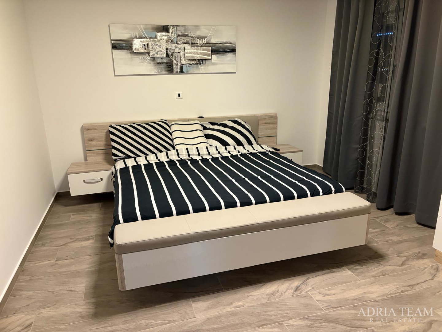 KUĆA S BAZENOM, MIRNA I TIHA POZICIJA, PAG - POVLJANA