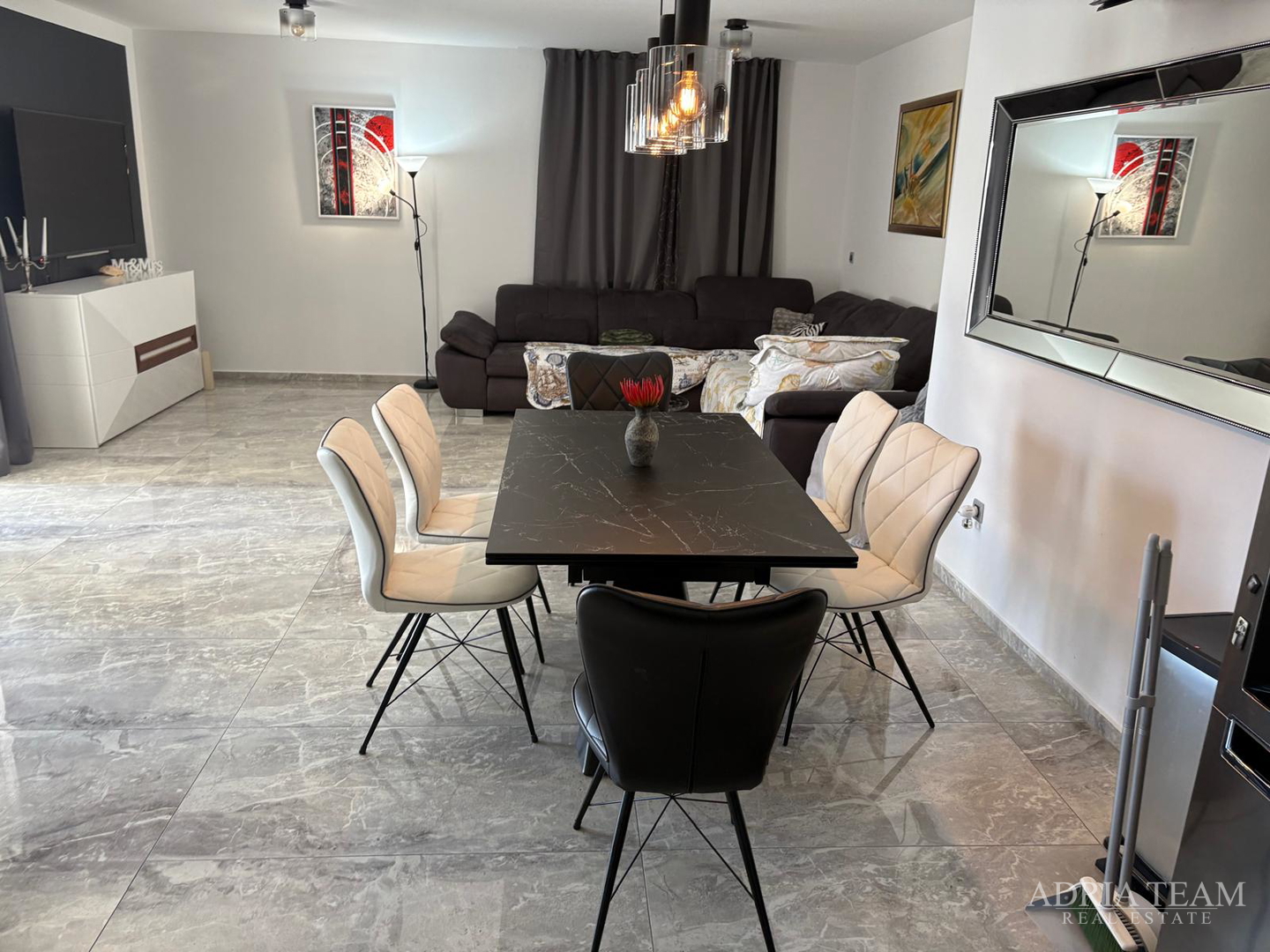 KUĆA S BAZENOM, MIRNA I TIHA POZICIJA, PAG - POVLJANA