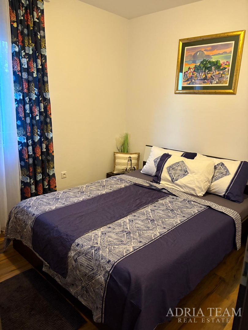 KUĆA S BAZENOM, TIHA I MIRNA POZICIJA, PAG - POVLJANA