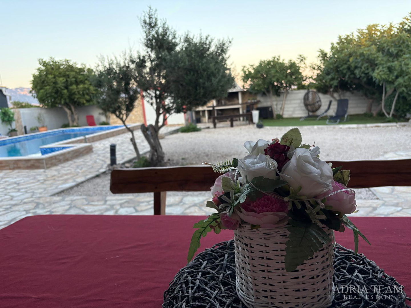 KUĆA S BAZENOM, TIHA I MIRNA POZICIJA, PAG - POVLJANA