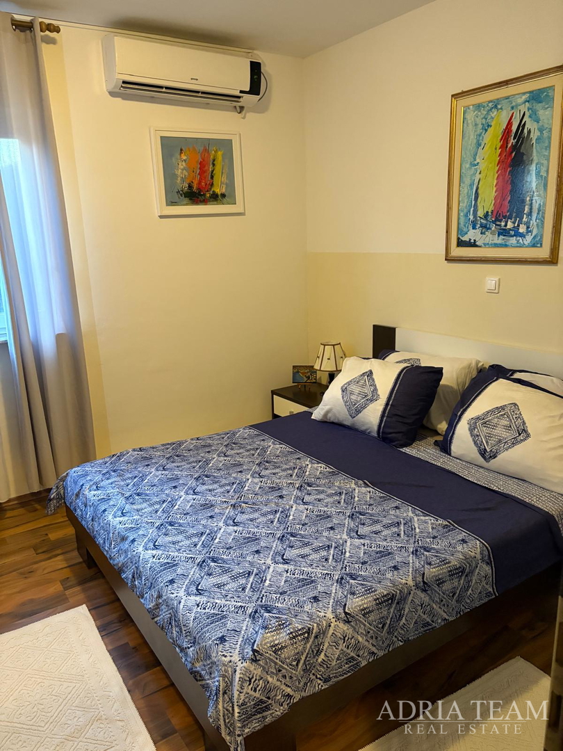 KUĆA S BAZENOM, TIHA I MIRNA POZICIJA, PAG - POVLJANA