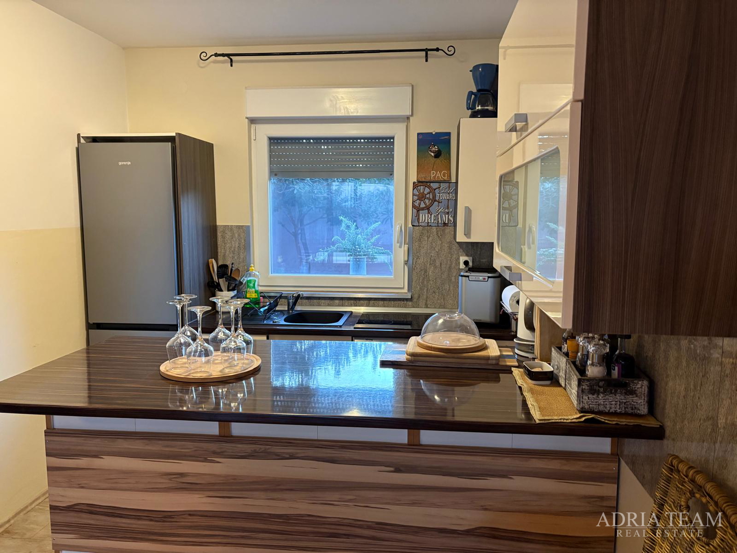 KUĆA S BAZENOM, TIHA I MIRNA POZICIJA, PAG - POVLJANA