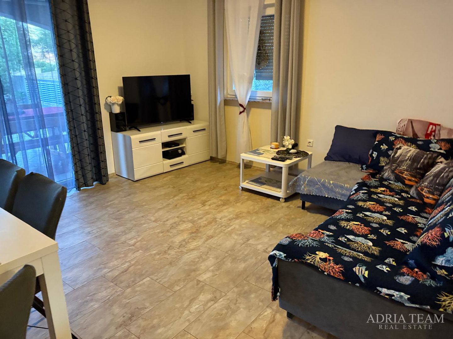 KUĆA S BAZENOM, TIHA I MIRNA POZICIJA, PAG - POVLJANA