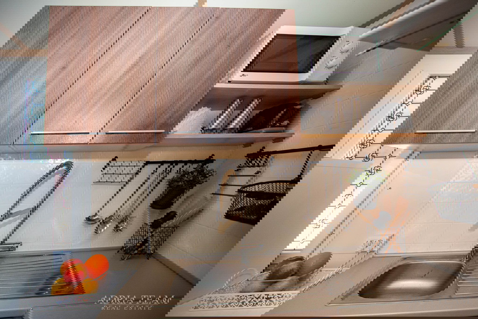 PRODAJE SE POTPUNO OPREMLJENA MOBILNA KUĆA – 70 m OD MORA Biograd na Moru – Camping Park Soline