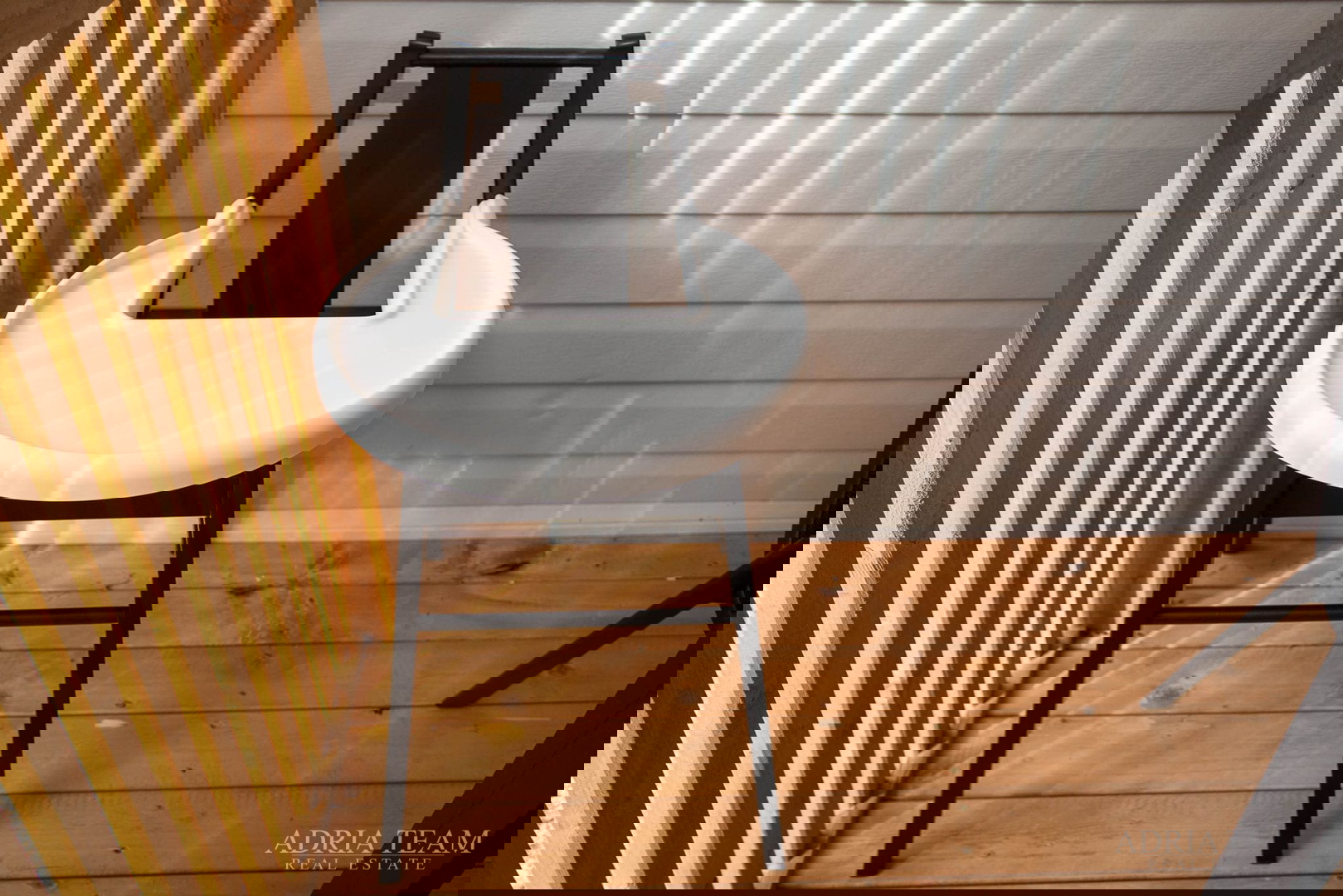 PRODAJE SE POTPUNO OPREMLJENA MOBILNA KUĆA – 70 m OD MORA Biograd na Moru – Camping Park Soline