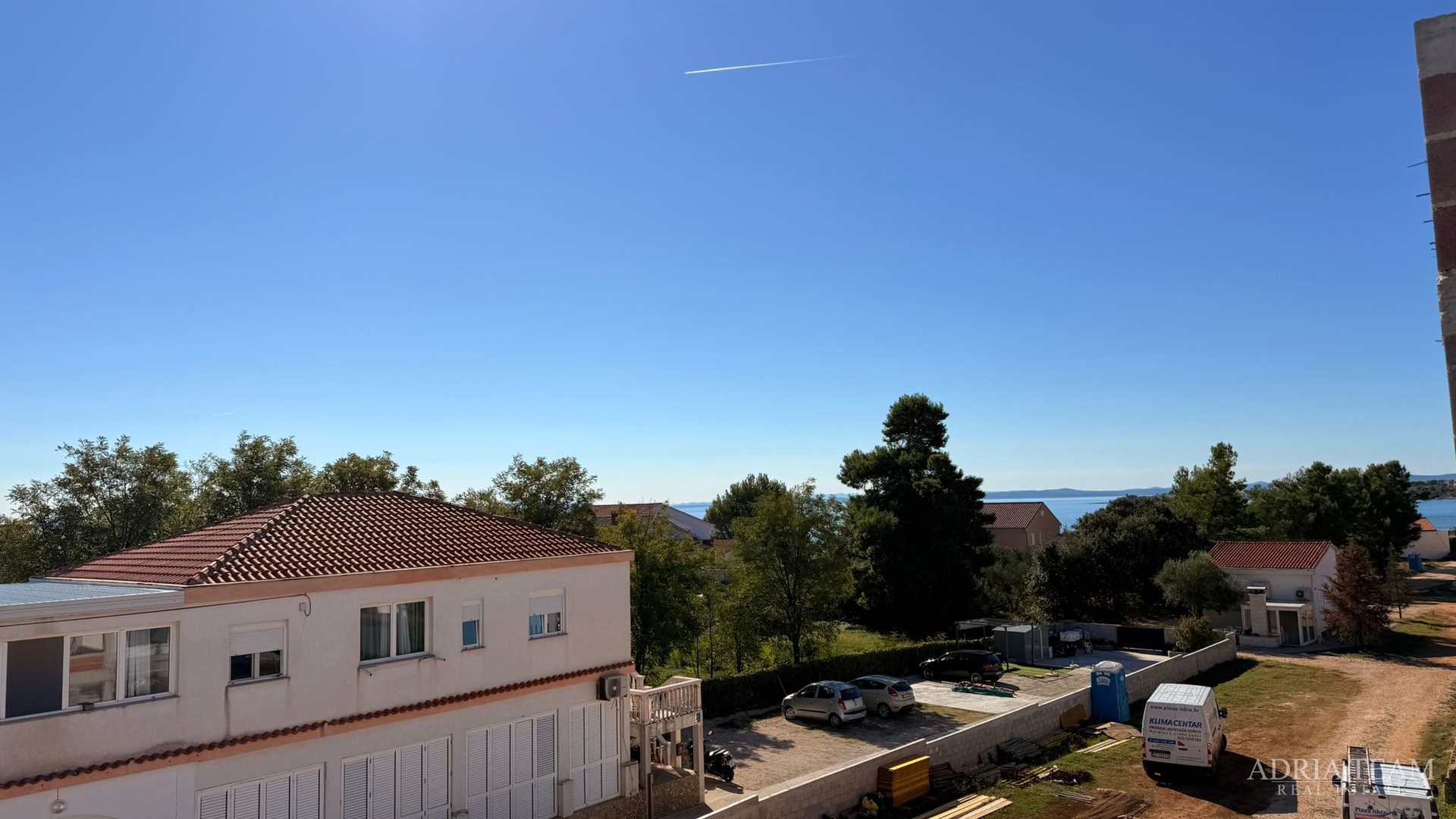 PRODAJE SE STAN 95m2 PRIZEMLJE S DVORIŠTEM, VIR