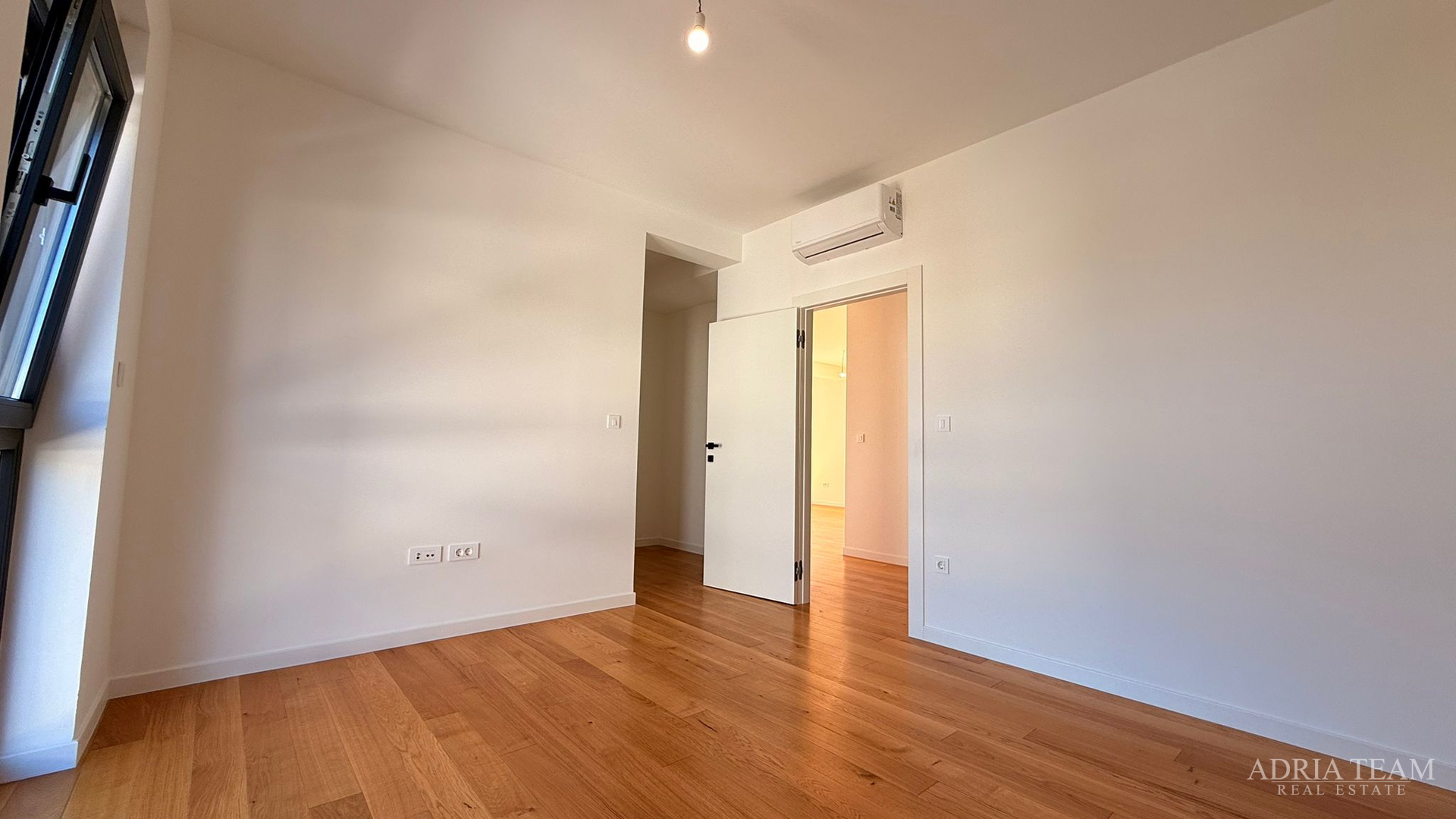 2 PROSTRANA APARTMANA, PRIVLAKA