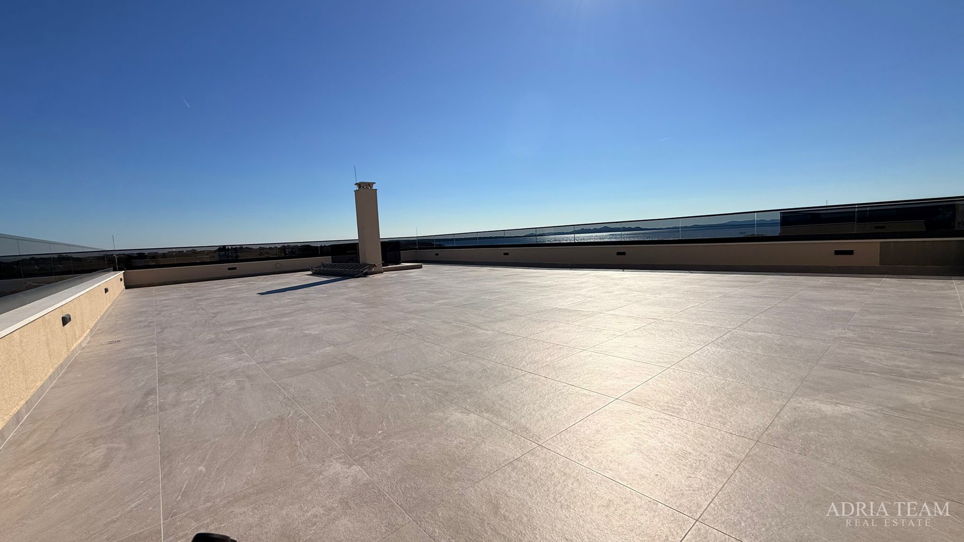 2 PROSTRANA APARTMANA, PRIVLAKA