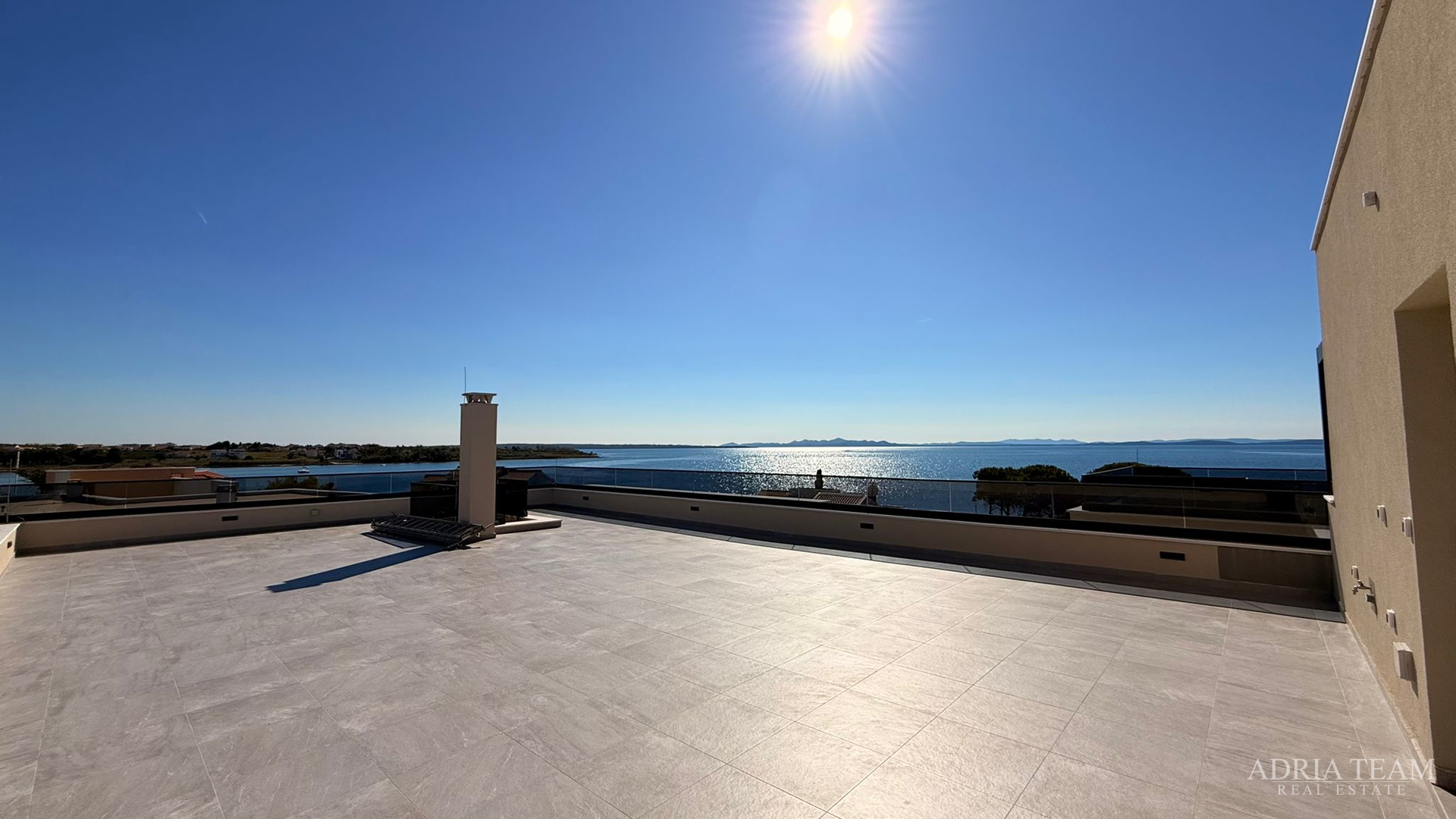 2 PROSTRANA APARTMANA, PRIVLAKA