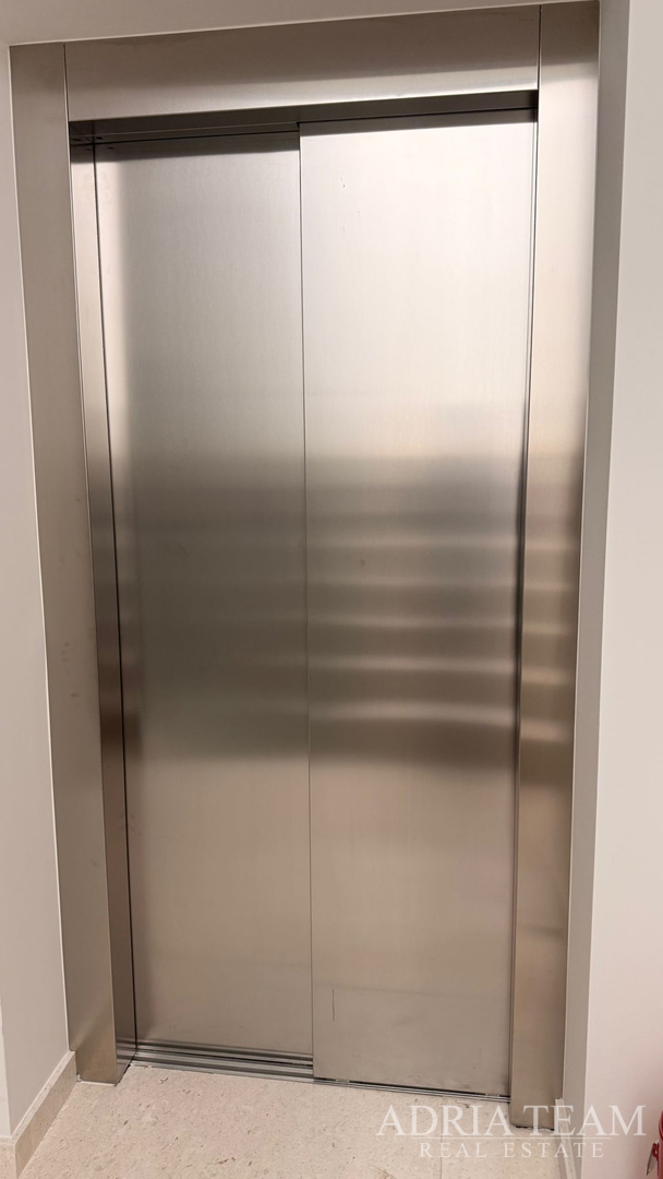 2 PROSTRANA APARTMANA, PRIVLAKA