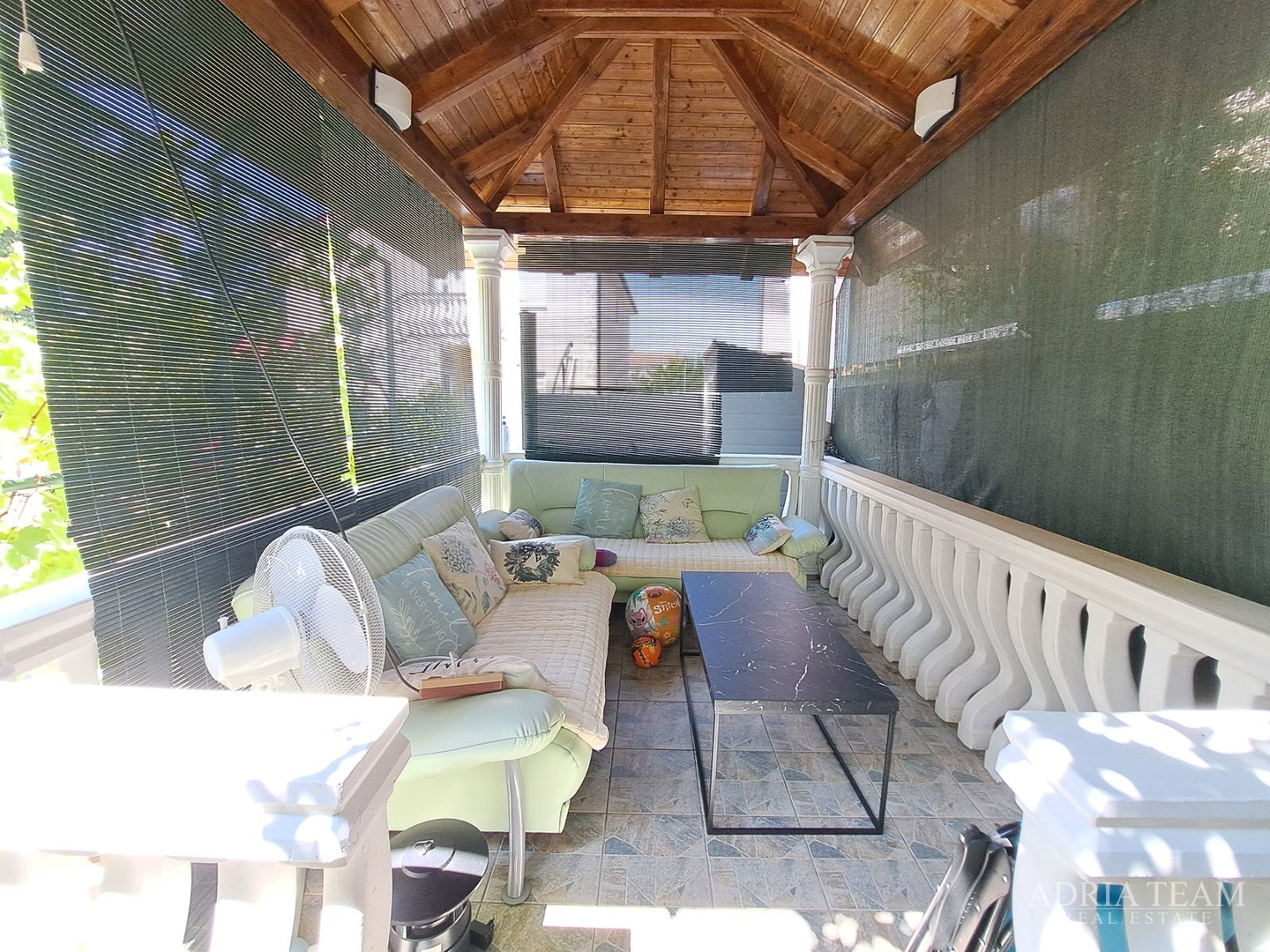 Apartment 150 m vom Meer, Vrsi, Žukve