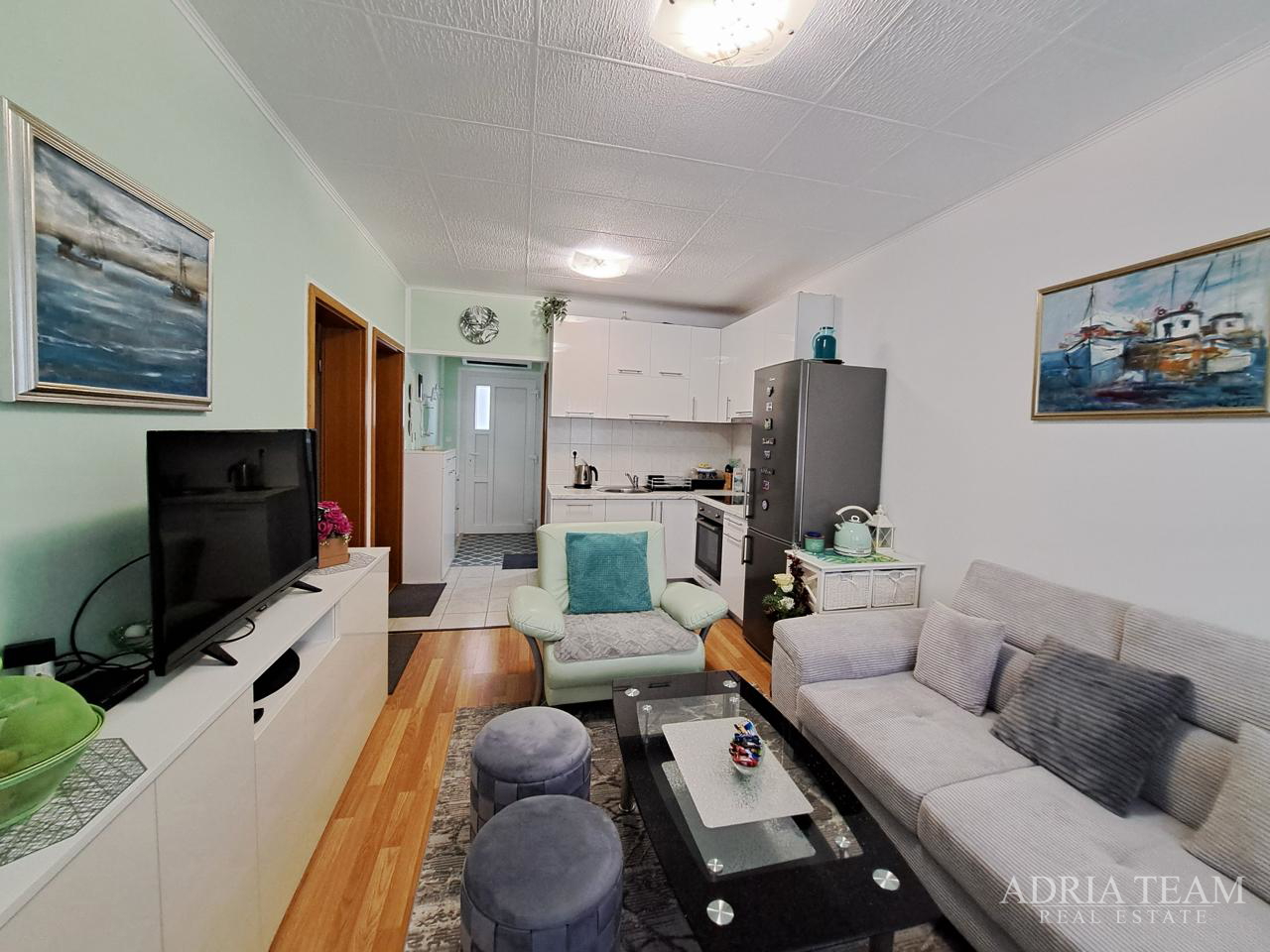 Apartment 150 m vom Meer, Vrsi, Žukve