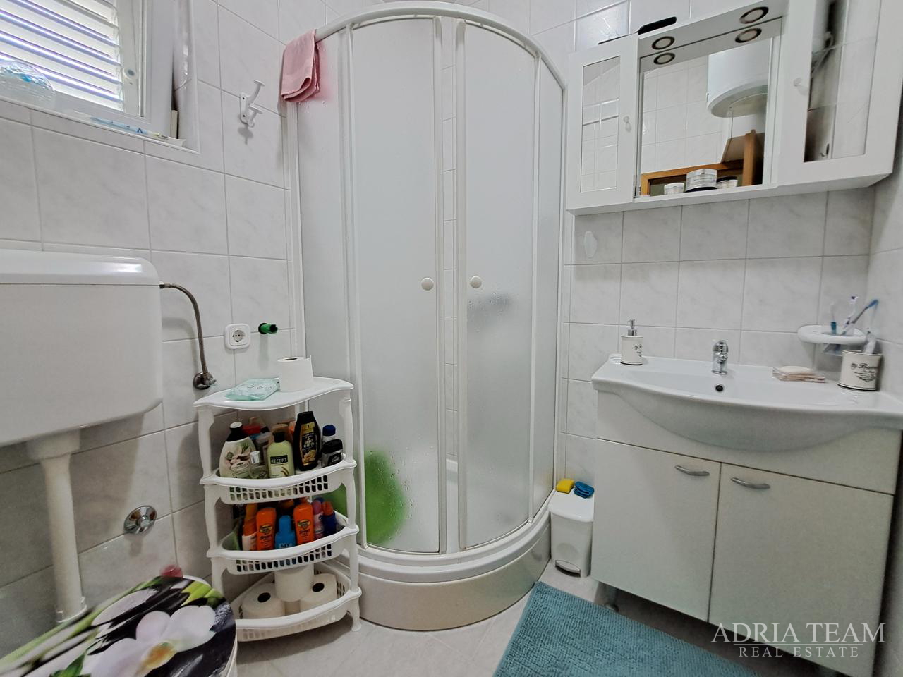 Apartment 150 m vom Meer, Vrsi, Žukve