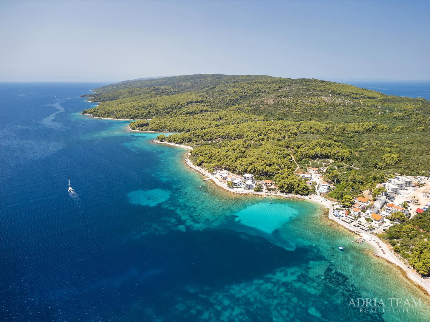 FENOMENALE GELEGENHEIT AN TOP-LAGE!! KOMPLEX AUS DREI OBJEKTEN, 10 M VOM MEER, HVAR - SUĆURAJ