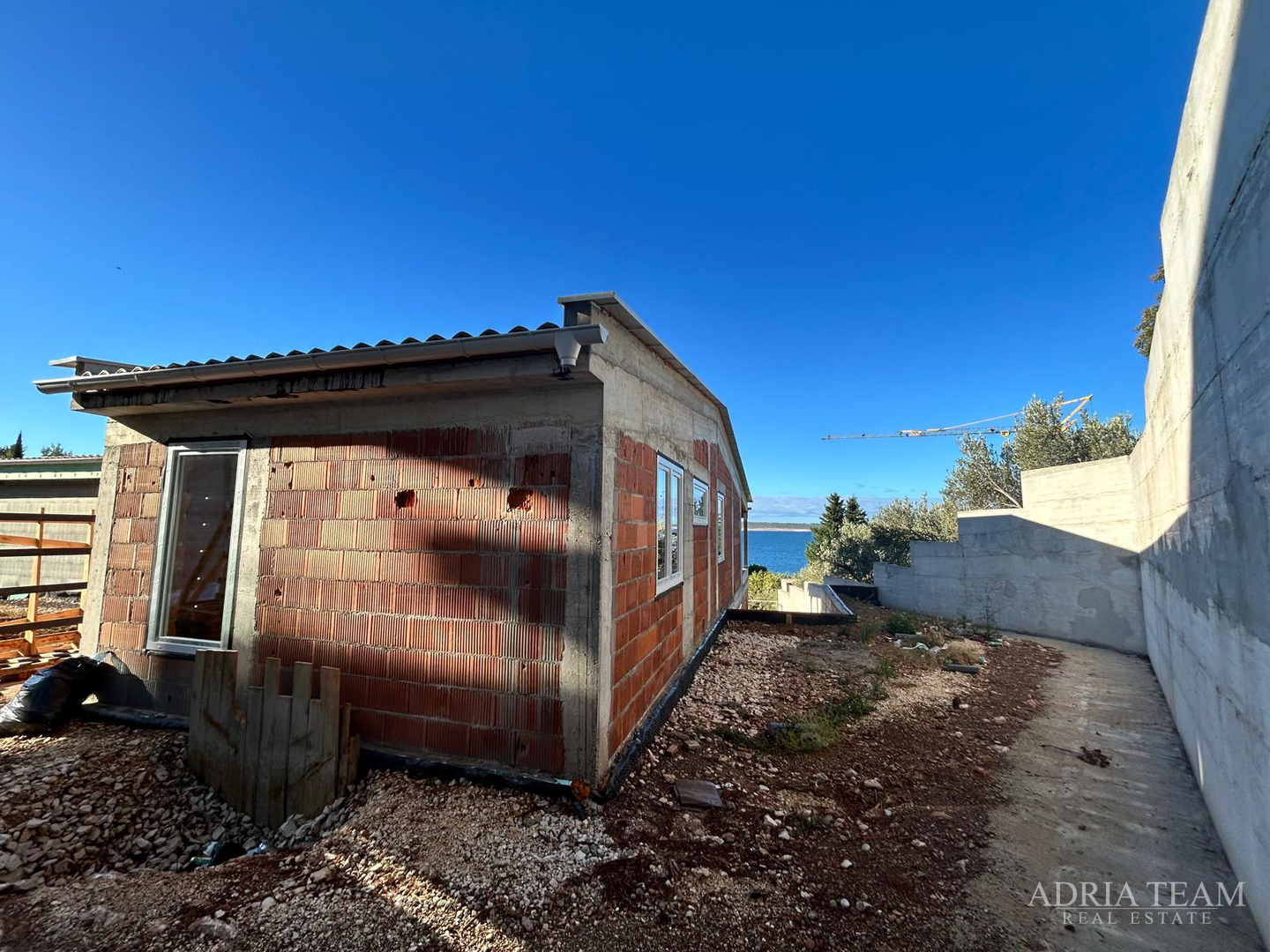 APARTMENTS WITH GARDEN IN A RESIDENTIAL BUILDING, NEW CONSTRUCTION - PRIVLAKA