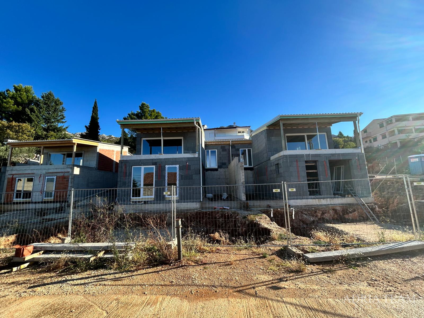 APARTMENTS WITH GARDEN IN A RESIDENTIAL BUILDING, NEW CONSTRUCTION - PRIVLAKA