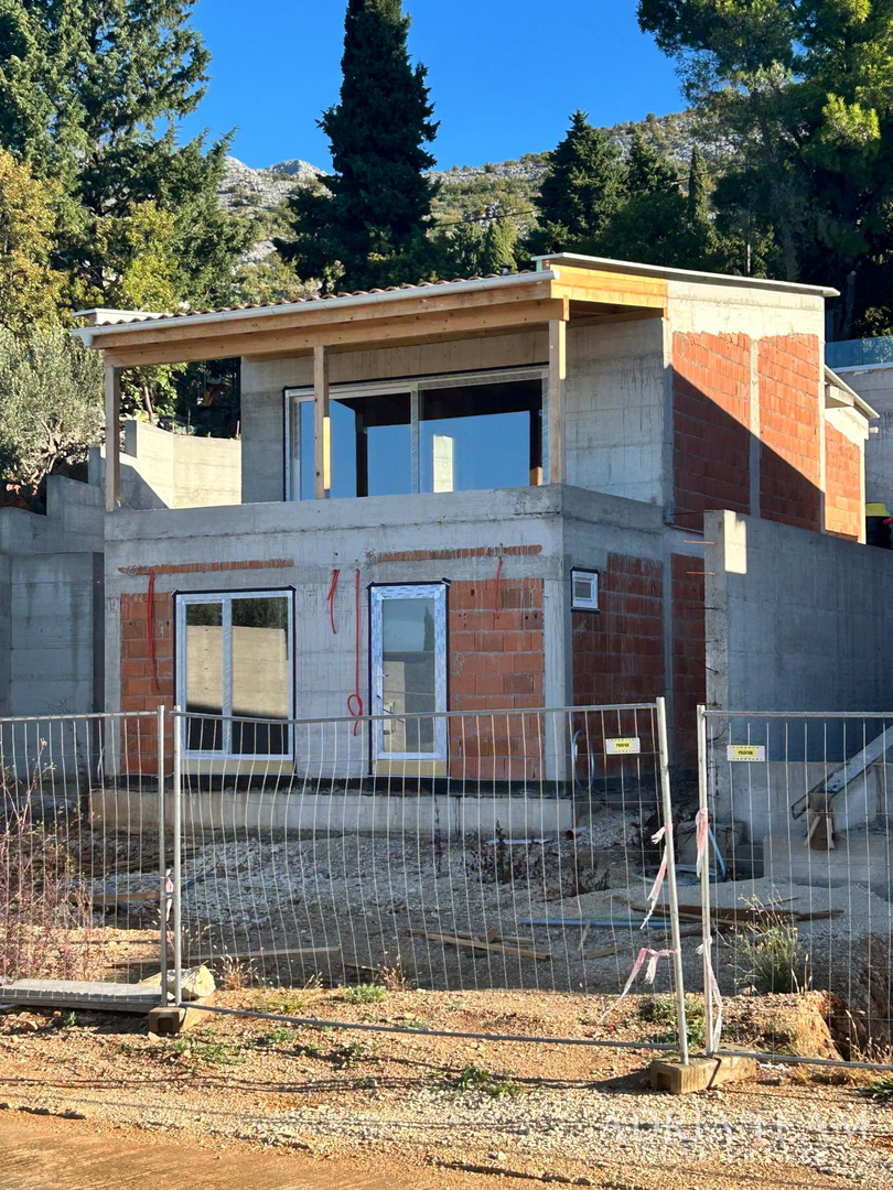 APARTMENTS WITH GARDEN IN A RESIDENTIAL BUILDING, NEW CONSTRUCTION - PRIVLAKA