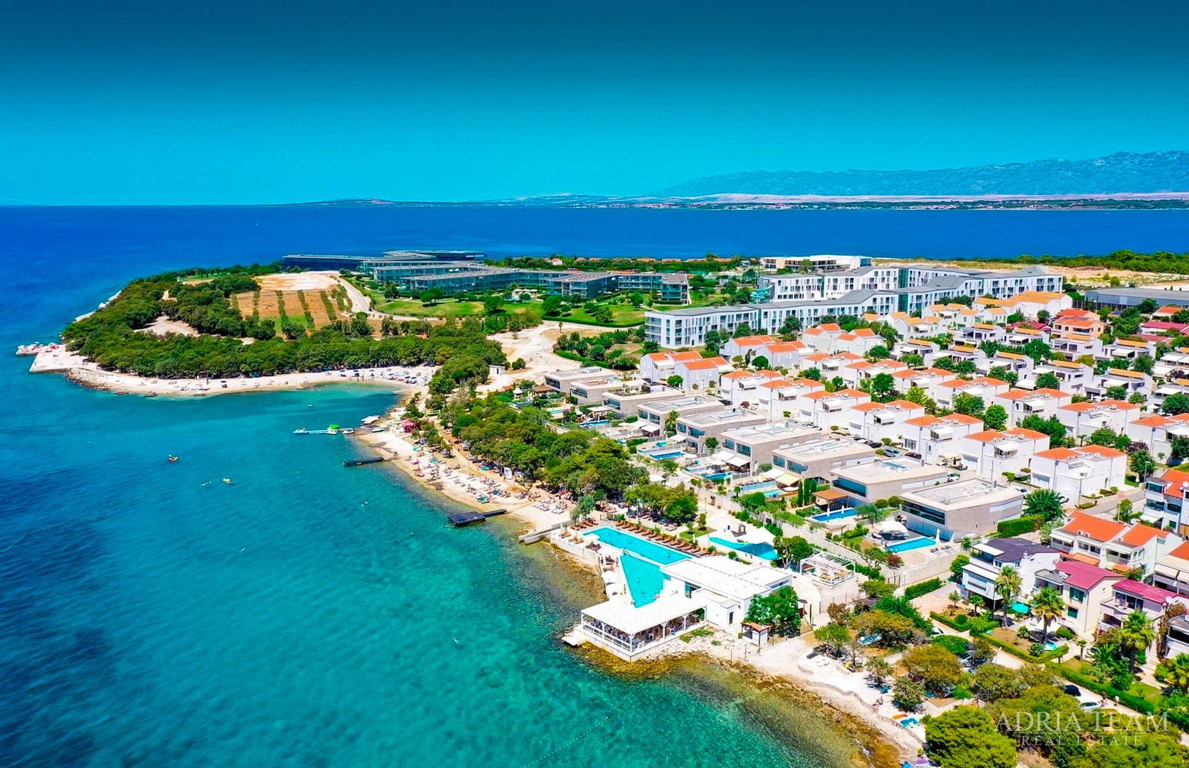 APARTMAN S DVIJE TERASE, DRUGI RED DO MORA - PETRČANE