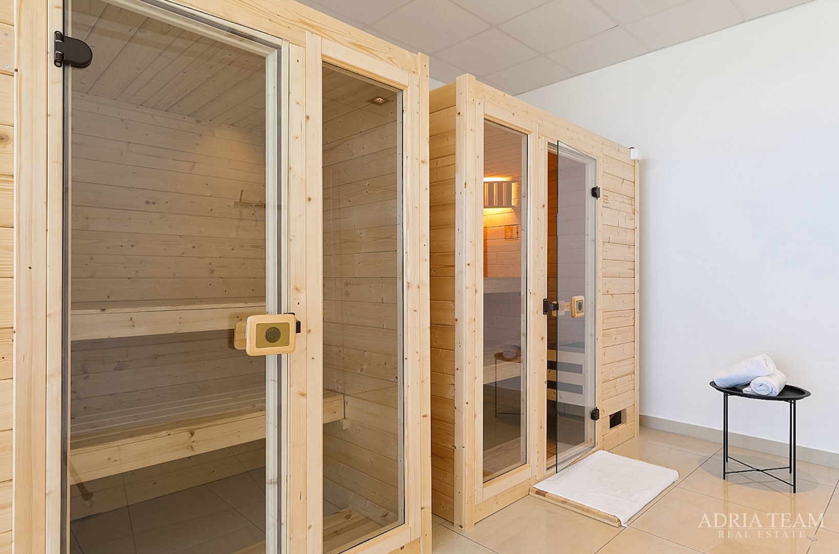 APARTMAN S DVIJE TERASE, DRUGI RED DO MORA - PETRČANE