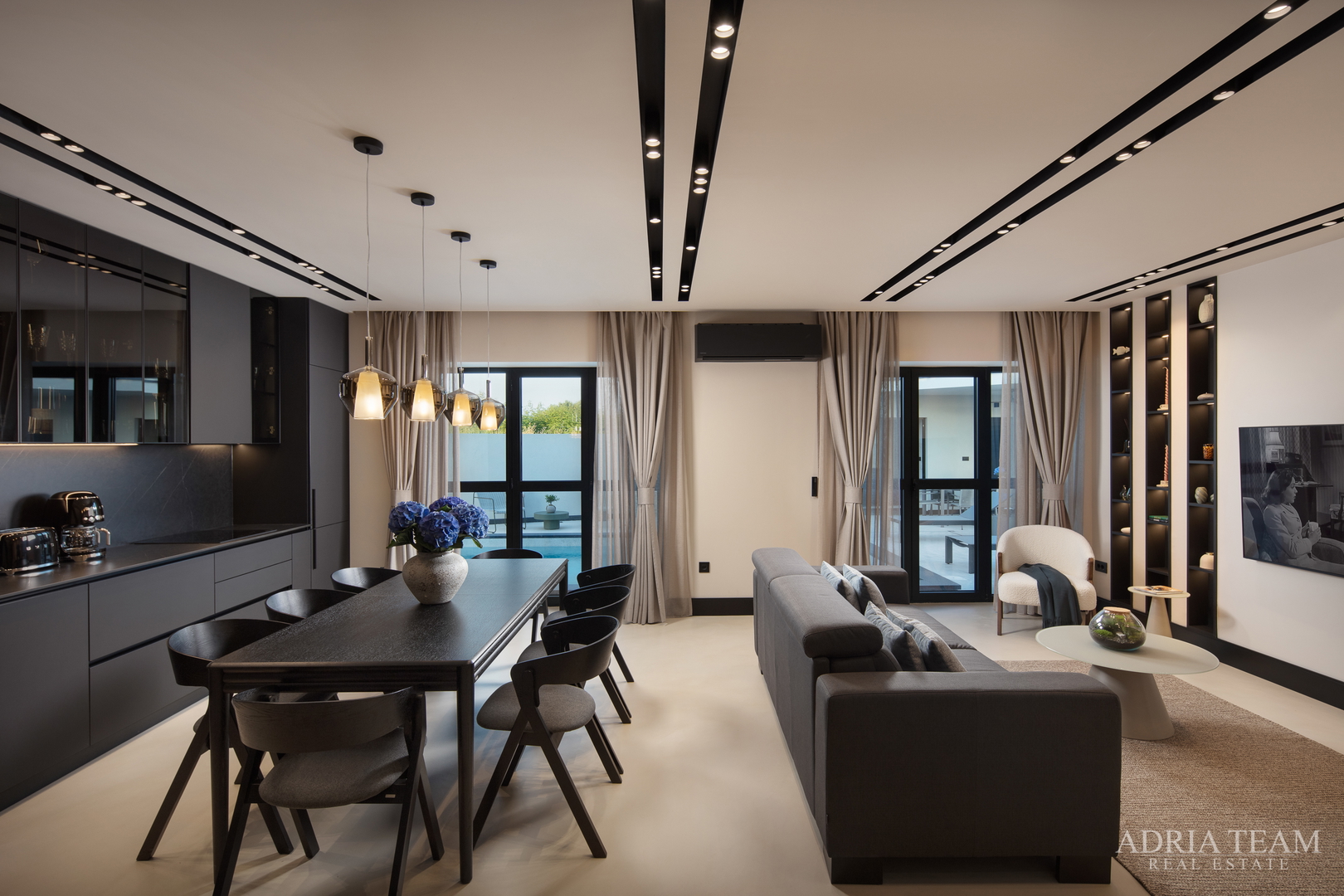 HAUS MIT SOMMERKÜCHE UND SCHWIMMPOOL, NEUBAU - VISOČANE