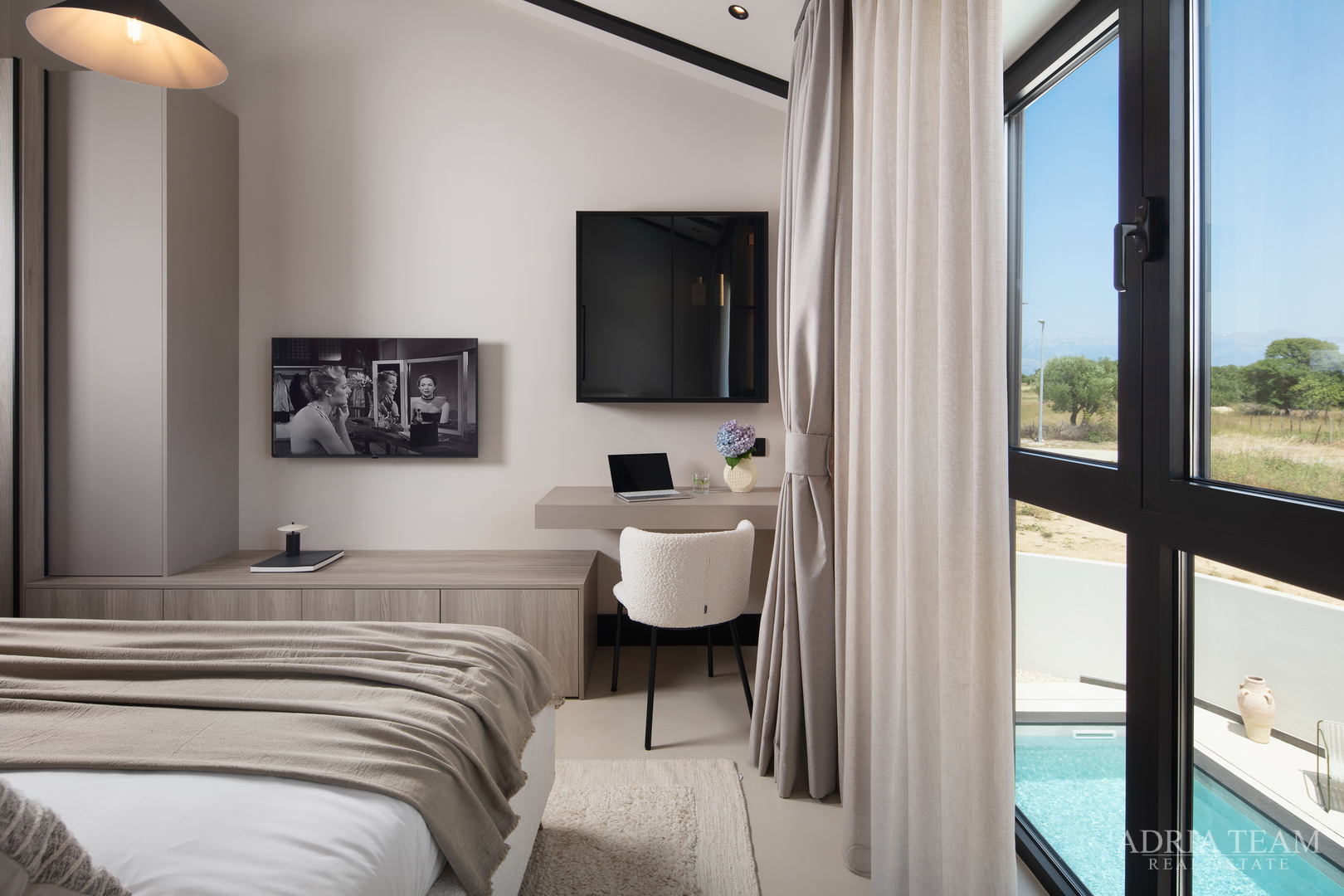 HAUS MIT SOMMERKÜCHE UND SCHWIMMPOOL, NEUBAU - VISOČANE