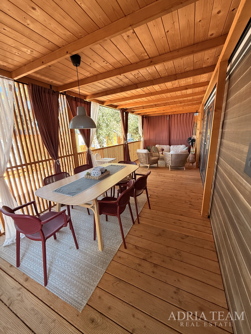 VOLL AUSGESTATTETES MOBILHEIM, 175 M VOM MEER ENTFERNT, AKTIONSPREIS! - BIOGRAD NA MORU