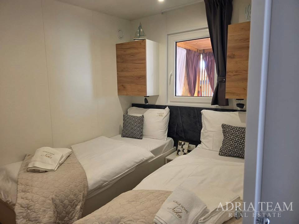 VOLL AUSGESTATTETES MOBILHEIM, 175 M VOM MEER ENTFERNT, AKTIONSPREIS! - BIOGRAD NA MORU