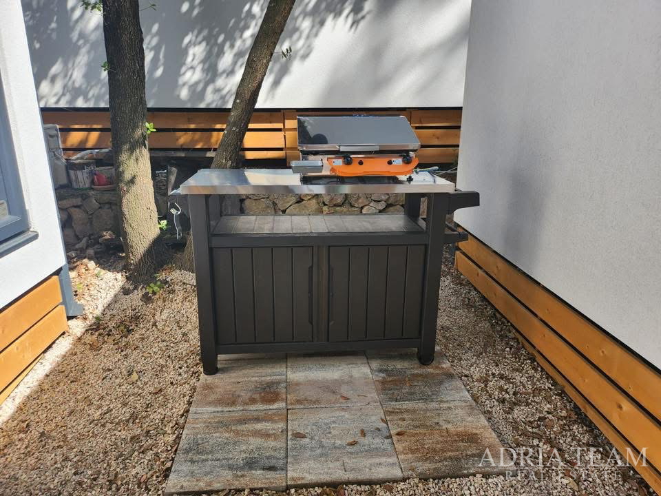 VOLL AUSGESTATTETES MOBILHEIM, 175 M VOM MEER ENTFERNT, AKTIONSPREIS! - BIOGRAD NA MORU