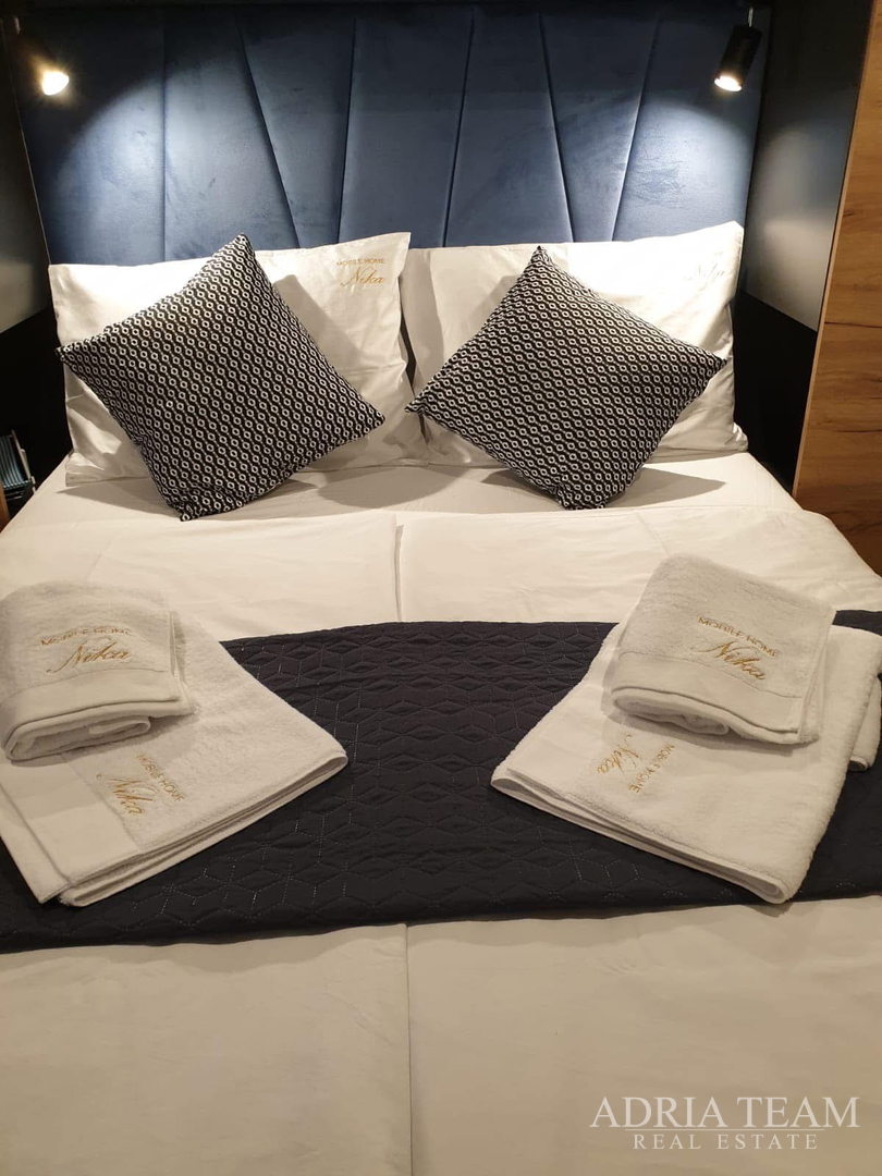 VOLL AUSGESTATTETES MOBILHEIM, 175 M VOM MEER ENTFERNT, AKTIONSPREIS! - BIOGRAD NA MORU