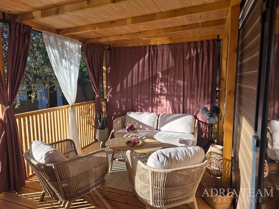 VOLL AUSGESTATTETES MOBILHEIM, 175 M VOM MEER ENTFERNT, AKTIONSPREIS! - BIOGRAD NA MORU