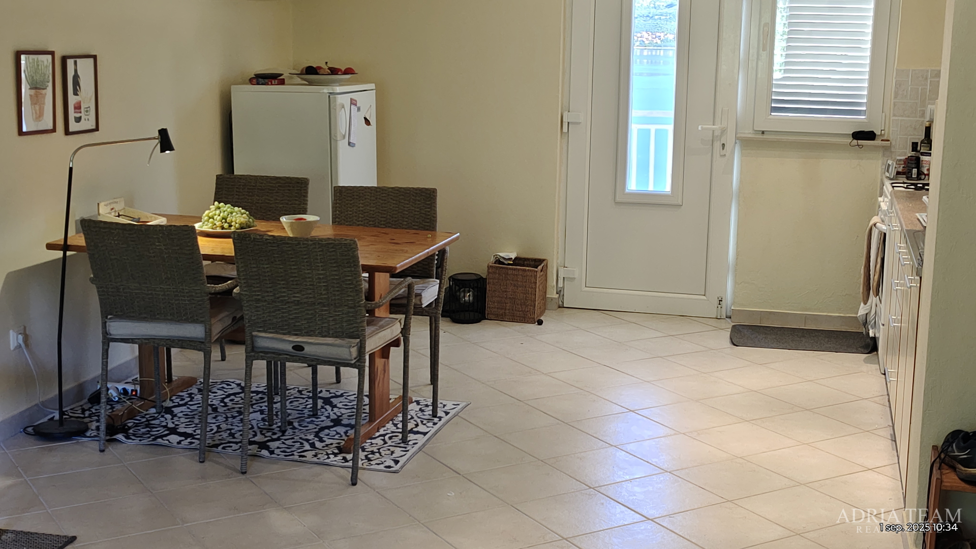 HAUS MIT WUNDERSCHÖNEM OFFENEM MEERBLICK, TEILWEISE RENOVIERT - DONJI KARIN